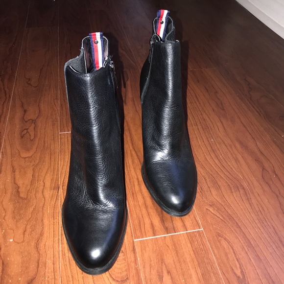 Tommy Hilfiger Booties - Picture 3 of 8